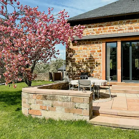 펜션 Renovated Half In The Trierer Heide