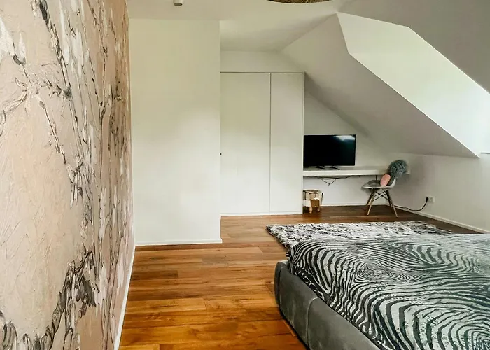 Ferienhaus Renovated Half In The Trierer Heide Trier